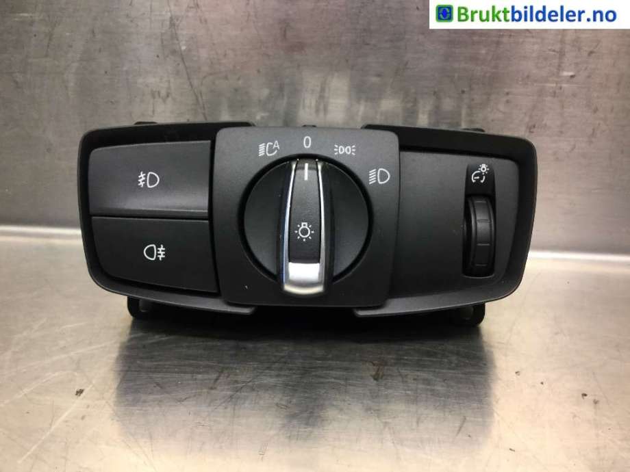 Bryter lys til BMW 1-Serie 2011-2015 (Fase 1) (F20/F21) (F20/F21) (BMW|9 265 303-03|)