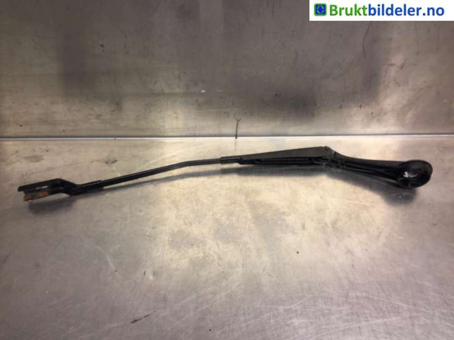 Viskerarmer frontrute til Ford Focus, 2011-2014 (Type III, Fase 1)  (FORD|BM5117526AB)