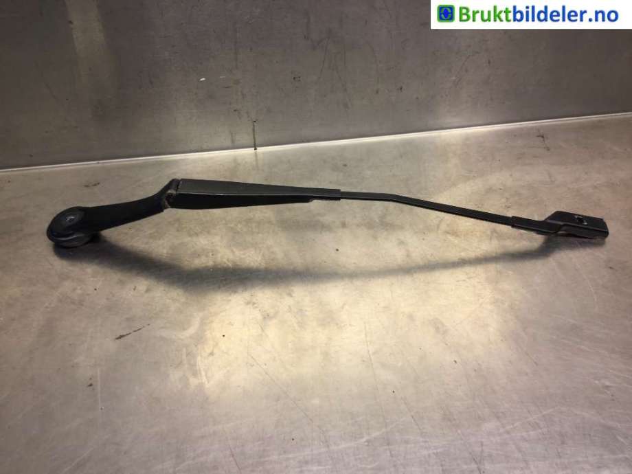Viskerarmer frontrute til Ford Focus 2011-2014 (Type III, Fase 1) (FORD|BM5117526AB|)