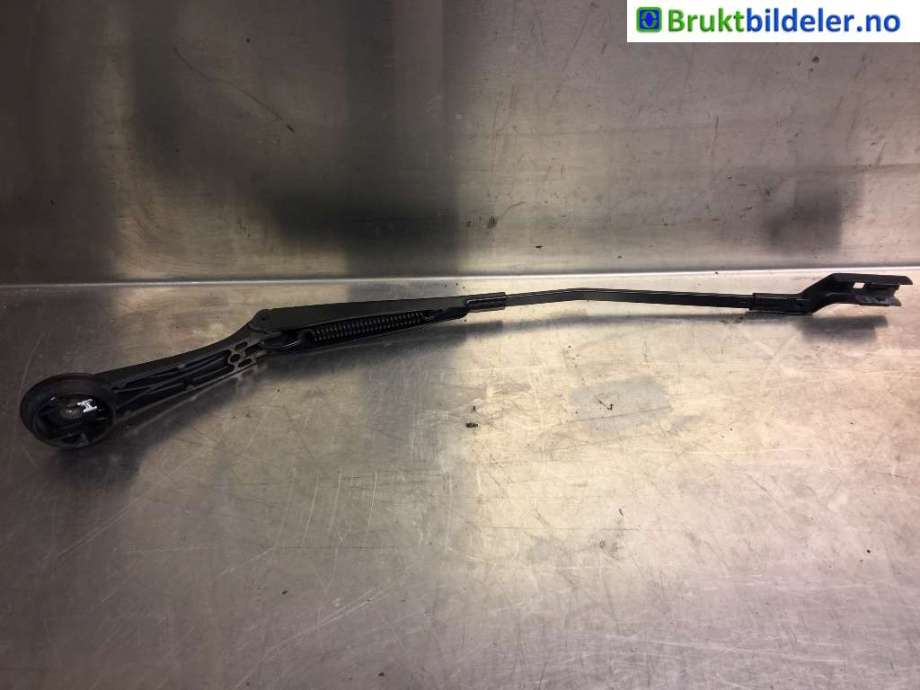 Viskerarmer frontrute til Ford Focus, 2011-2014 (Type III, Fase 1)  (FORD|BM5117526BB)