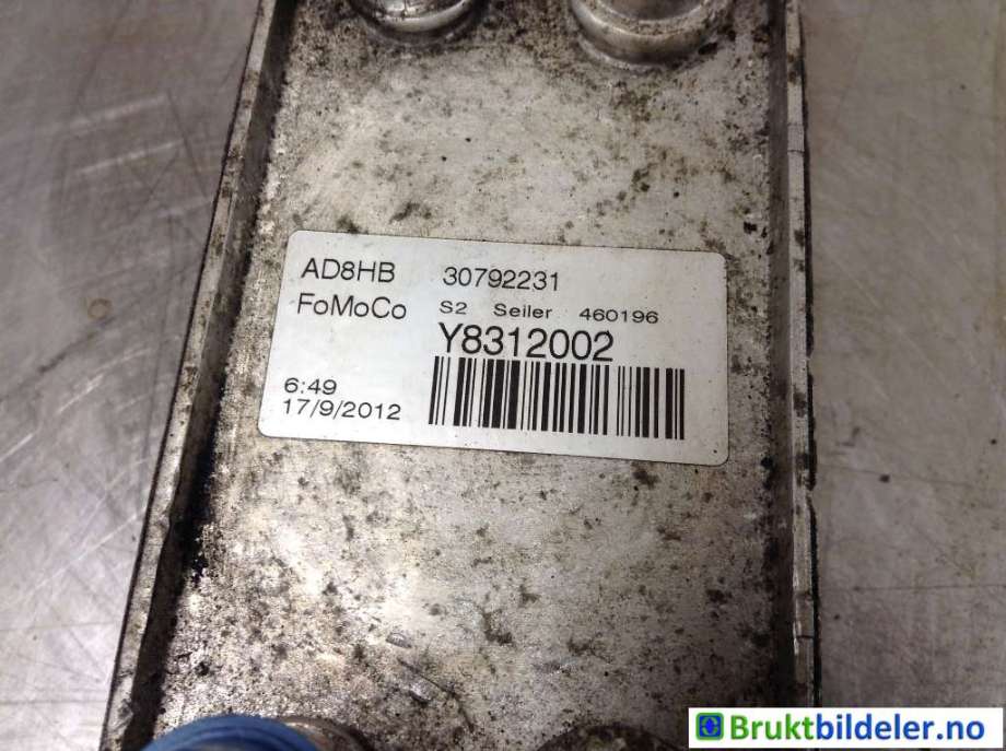 Oljekjøler til Volvo XC60 2008-2013 (Type I, Fase 1)  (VOLVO|30792231|Y8312002|)