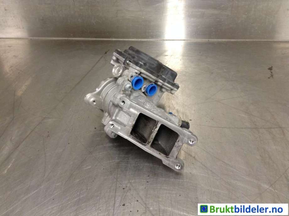 Spjeldhus til VW Caddy 2015-2020 (Type III, Fase 3)  (VOLKSWAGEN|04L 128 063 AA|)
