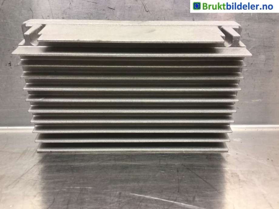 Bilstereo forsterker til BMW X1 2009-2015 (E84) (E84) (BMW|9246182|)