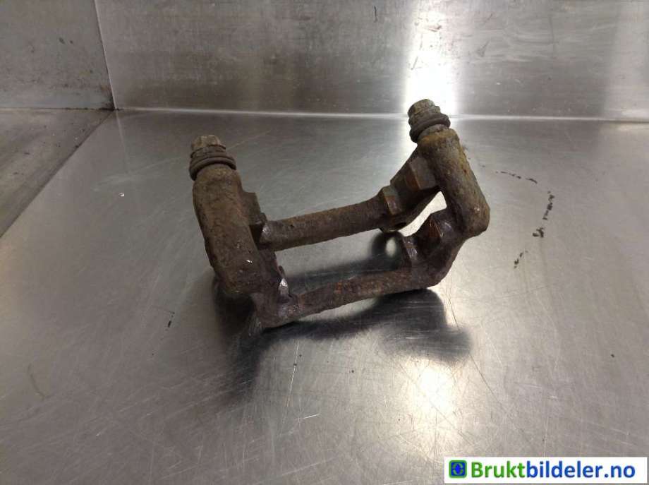 Bremsecaliper brakett til Opel Vivaro A, 2006-2014 (OPEL|93192388)