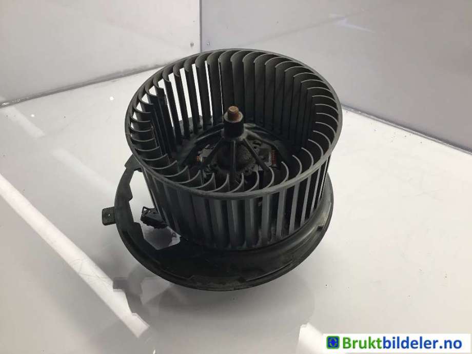 Varmeapparat motor til VW Tiguan 2011-2016 (Type I, Fase 2)  (VOLKSWAGEN|3C1 820 015 T|CZ016060-0869|)