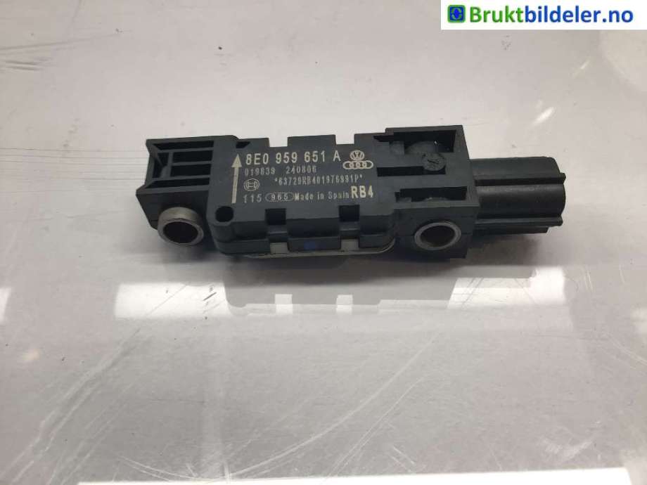Airbag sensor høyre til Audi A4, 2004-2008 (Type III) (B7) (B7) (AUDI|8E0 959 651 A)