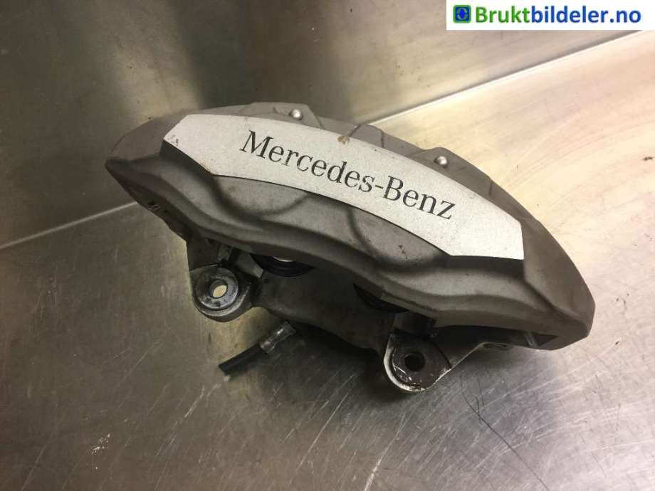 Bremsecaliper venstre foran til Mercedes GLC 2015-2022 (X253) (X253) (MERCEDES|A 000 421 00 00|)