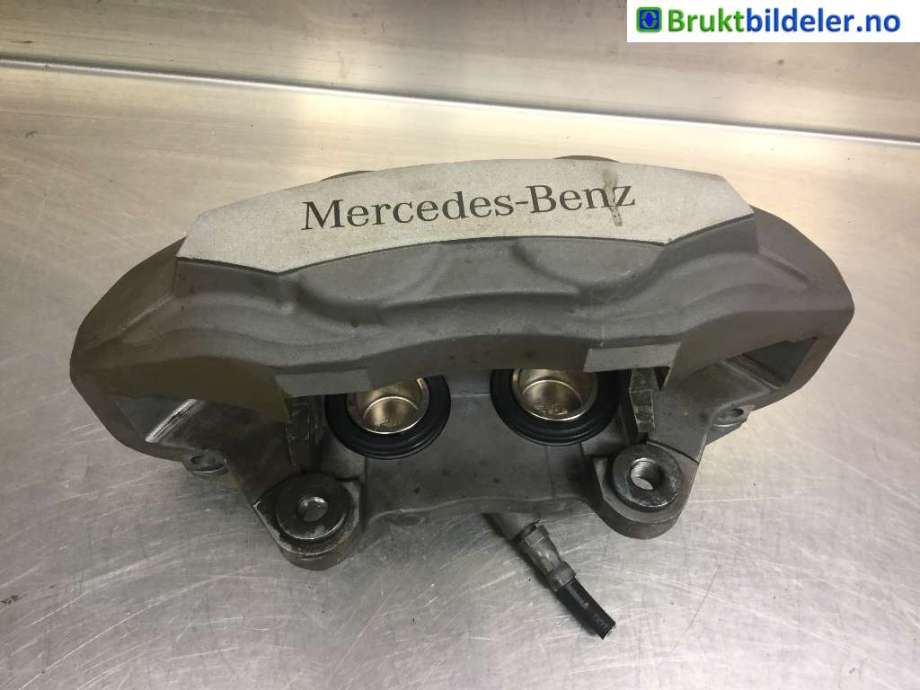 Bremsecaliper høyre foran til Mercedes GLC 2015-2022 (X253) (X253) (MERCEDES|A 000 421 01 00|)