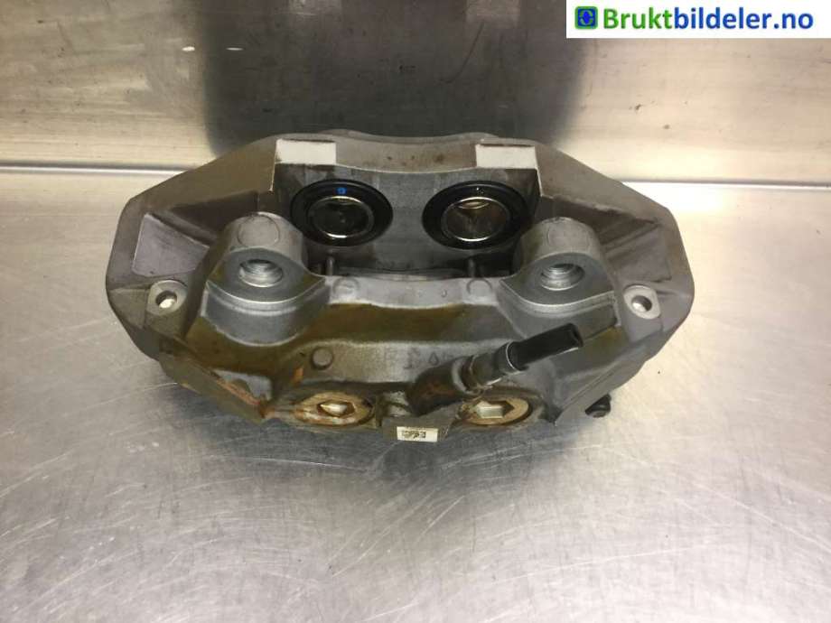 Bremsecaliper høyre foran til Mercedes GLC 2015-2022 (X253) (X253) (MERCEDES|A 000 421 01 00|)