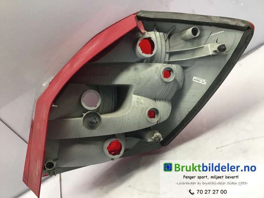 Baklykt venstre til Škoda Fabia 2010-2014 (Type II, Fase 2) (SKODA|5J6 945 095|)