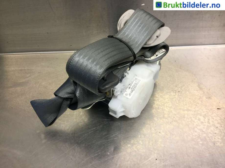 Sikkerhetsbelte foran venstre til Toyota Prius 2009-2016 (Type III) (COMBI) (COMBI) (TOYOTA|73220-47123 B0|)