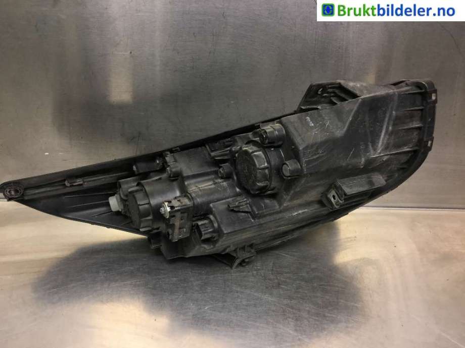 Frontlykt venstre halogen til Hyundai Ix35 2010-2015  (HYUNDAI|921012Y000|)