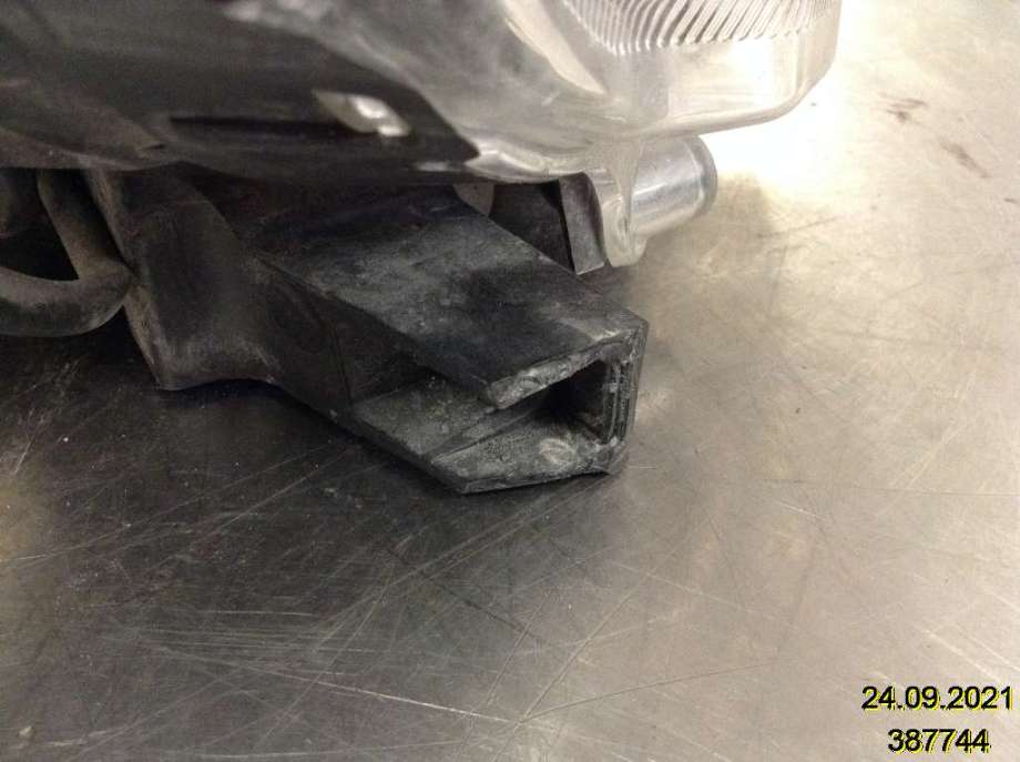 Frontlykt høyre xenon til Mitsubishi ASX 2010-2019  (MITSUBISHI|8301C654|)