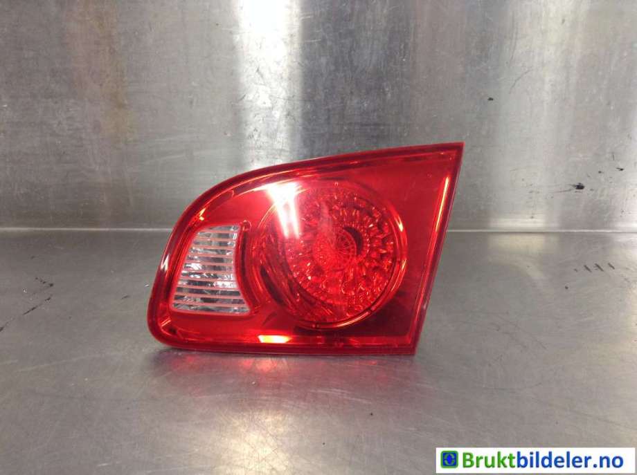 Baklykt høyre indre til Hyundai Santa Fe, 2006-2009 (Type II, Fase 1)  (HYUNDAI|92406 2B020)