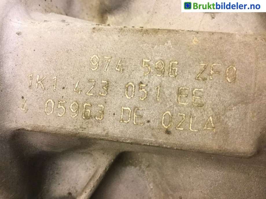 Tannstang elektrisk til Škoda Yeti 2009-2013 (Fase 1)  (SKODA|1K1 423 051 EE|)