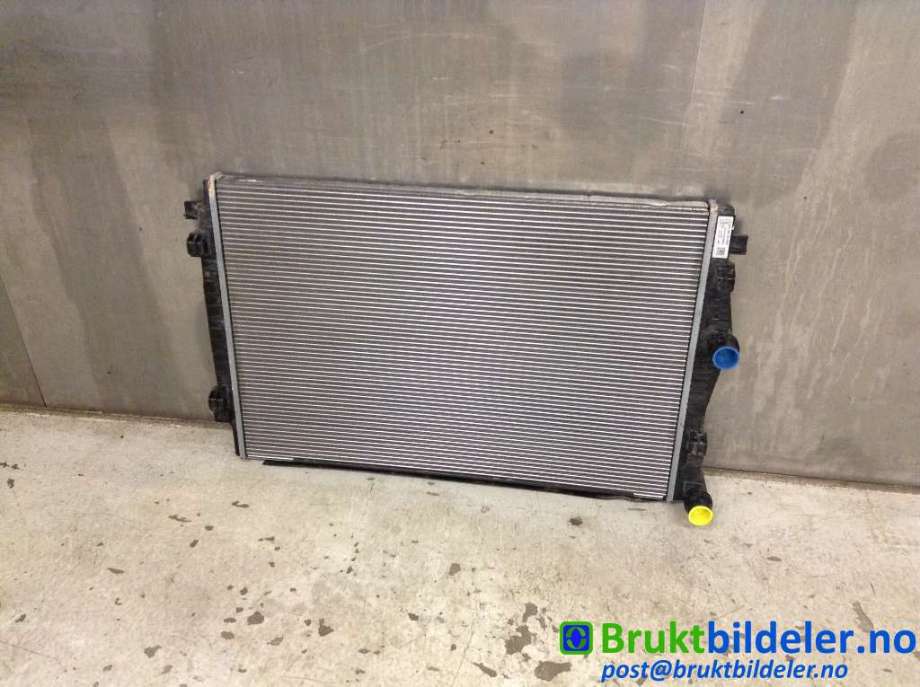 Radiator (automat gir) til VW e-Golf 2014-2017 (Fase 1)  (VOLKSWAGEN|5Q0 121 251 GR|)