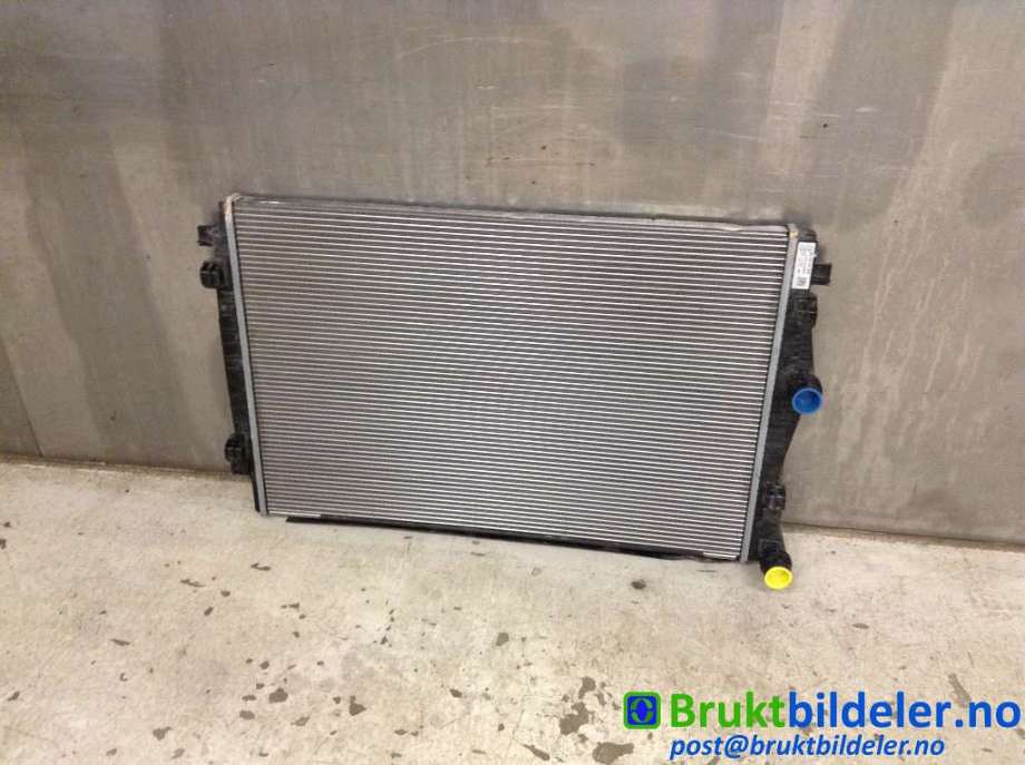 Radiator (automat gir) til VW e-Golf 2014-2017 (Fase 1)  (VOLKSWAGEN|5Q0 121 251 GR|)