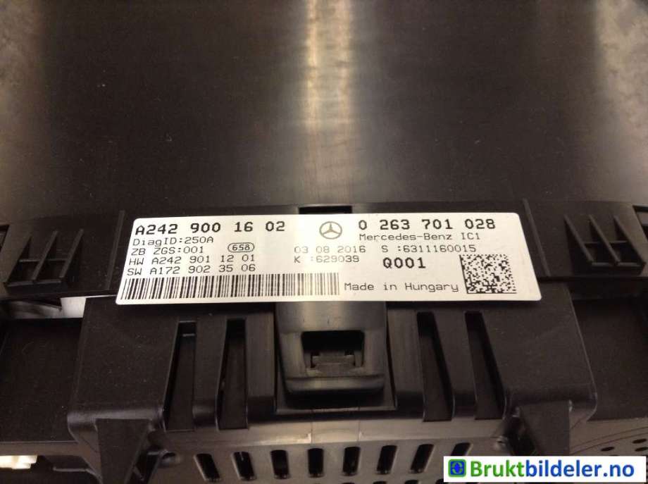 Instrumentpanel til Mercedes B-Klasse 2011-2018 (W246) (W246) (MERCEDES|A 242 900 16 02|0 263 701 028|)