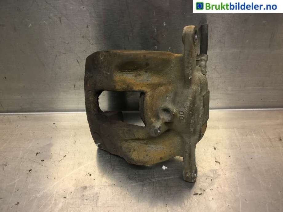Bremsecaliper høyre foran til Mercedes B-Klasse, 2011-2018 (W246) (W246) (MERCEDES|A 000 421 68 81)
