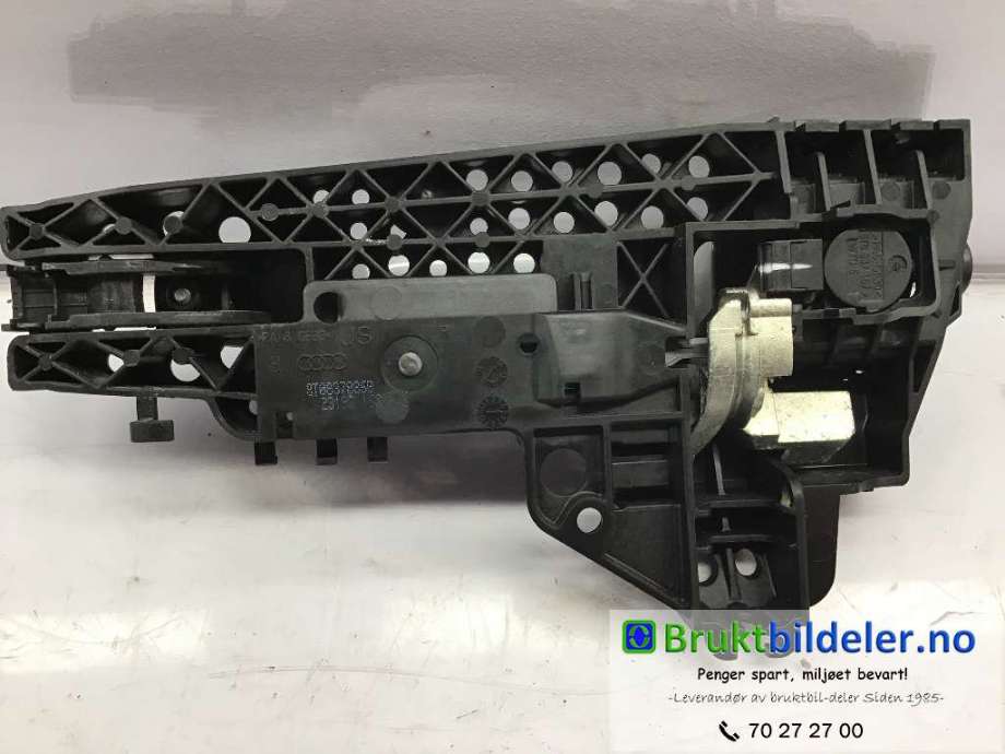 Dørhåndtak utv høyre bak til Audi A1 2010-2014 (Type I, Fase 1)  (AUDI|8T0 837 886 B|)