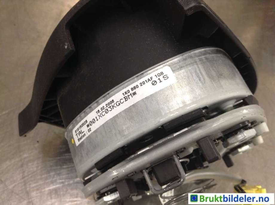 Airbag rattpute til VW Golf V, Combi 2003-2008  (VOLKSWAGEN|1K0 880 201 AF|)