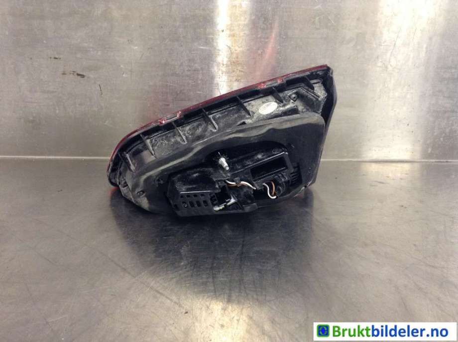 Baklykt venstre indre til VW e-Golf 2014-2017 (Fase 1)  (VOLKSWAGEN|5G0 945 307 F|81240101|)