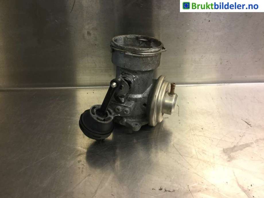 EGR-ventil til VW Transporter / Caravelle, 2003-2009 (Fase 1) (T5) (T5) (VOLKSWAGEN|038 131 501 AL)