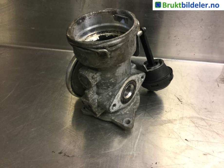 EGR-ventil til VW Transporter / Caravelle 2003-2009 (Fase 1) (T5) (T5) (VOLKSWAGEN|038 131 501 AL||038 129 637 L)