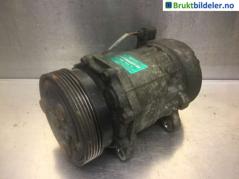 Aircondition kompressor til VW Transporter / Caravelle 2003-2009 (Fase 1) (T5) (T5) (VOLKSWAGEN|7H0 820 803 C|)