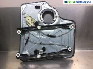 Ruteheis til VW Transporter / Caravelle,  (T5) (VOLKSWAGEN|7H0 837 754)