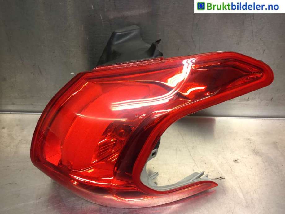 Baklykt høyre til Peugeot 2008, 2013-2019 (Type I)  (PEUGEOT|9678074380)