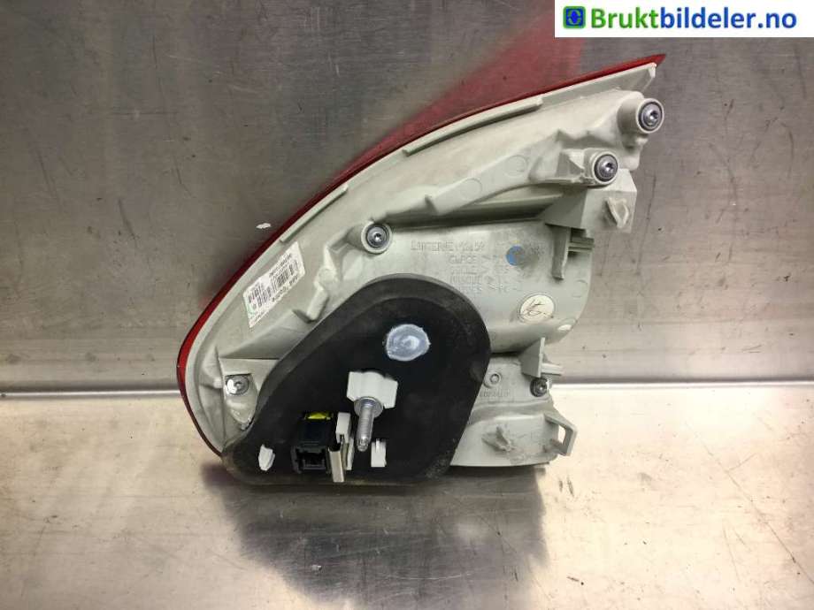 Baklykt venstre indre til Peugeot 2008 2013-2019 (Type I)  (PEUGEOT|9678074480|)