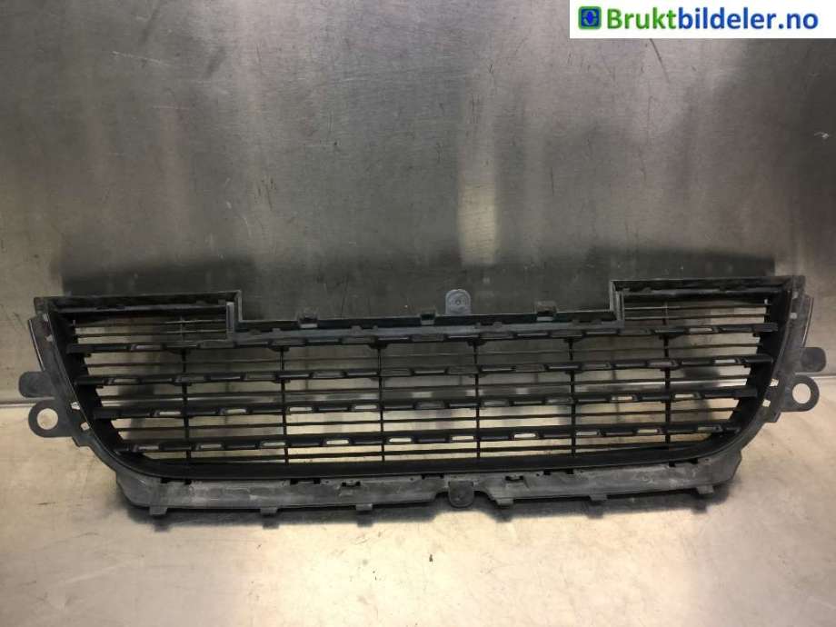 Grill midt til Peugeot 2008, 2013-2019 (Type I)  (PEUGEOT|96 780 594 80)