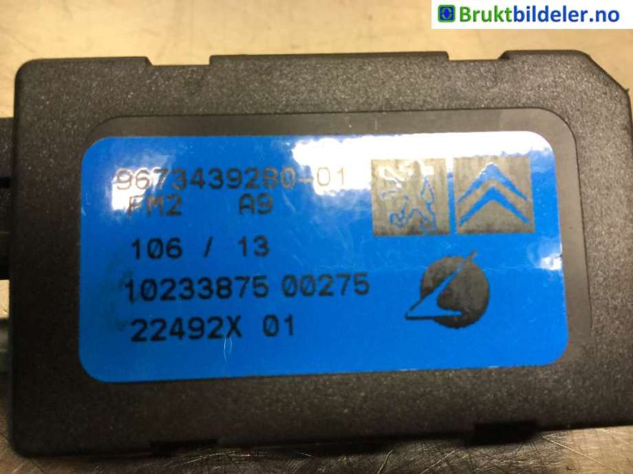 Antenne forsterker til Peugeot 2008 2013-2019 (Type I)  (PEUGEOT|9673439280-01|)