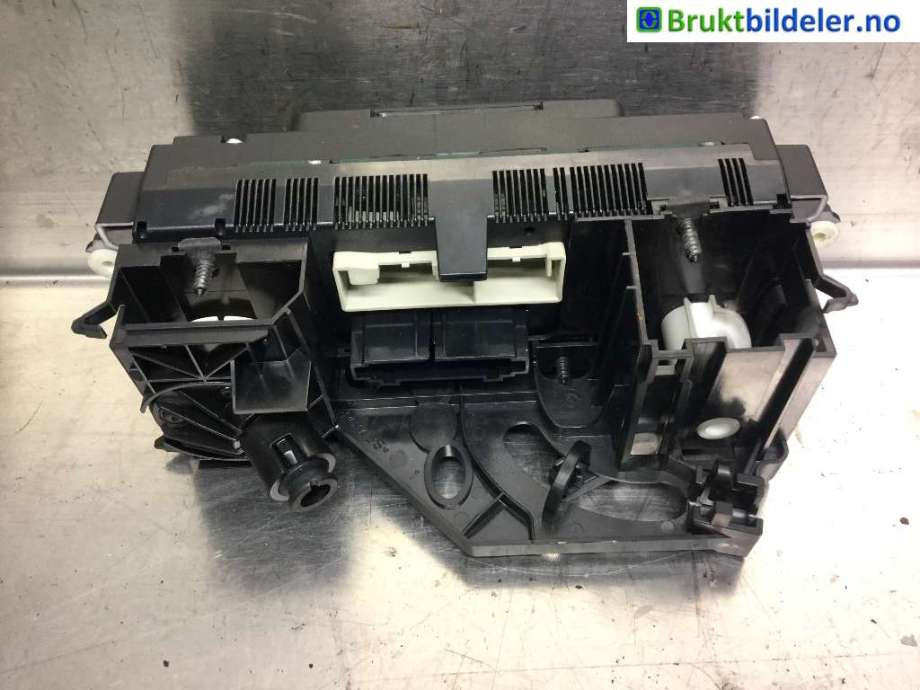 Varmeapparat betjening til VW Caddy 2004-2010 (Type III, Fase 1)  (VOLKSWAGEN|1K0 819 047 BN|)