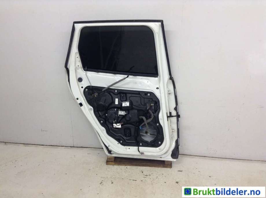 Dør venstre bak til Volvo XC60 2008-2013 (Type I, Fase 1)  (VOLVO|31402417|)