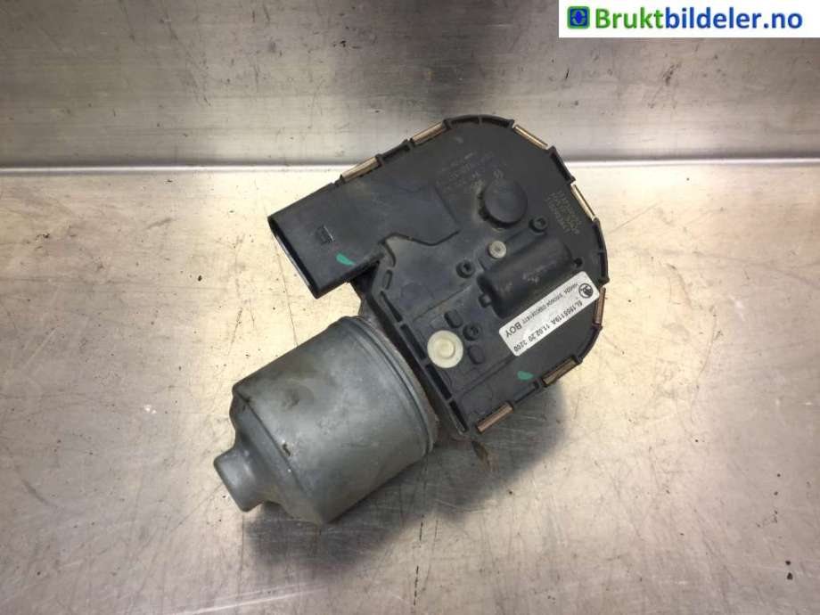 Viskermotor frontrute til Škoda Yeti 2009-2013 (Fase 1)  (SKODA|5L1 955 119 A|0 390 241 677|)
