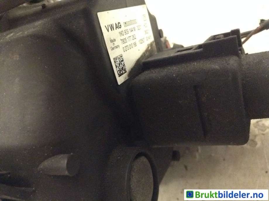 Tannstang elektrisk til Škoda Yeti 2009-2013 (Fase 1) (SKODA|1K1 423 051 EL|0 273 010 166|1K0 909 144 M)