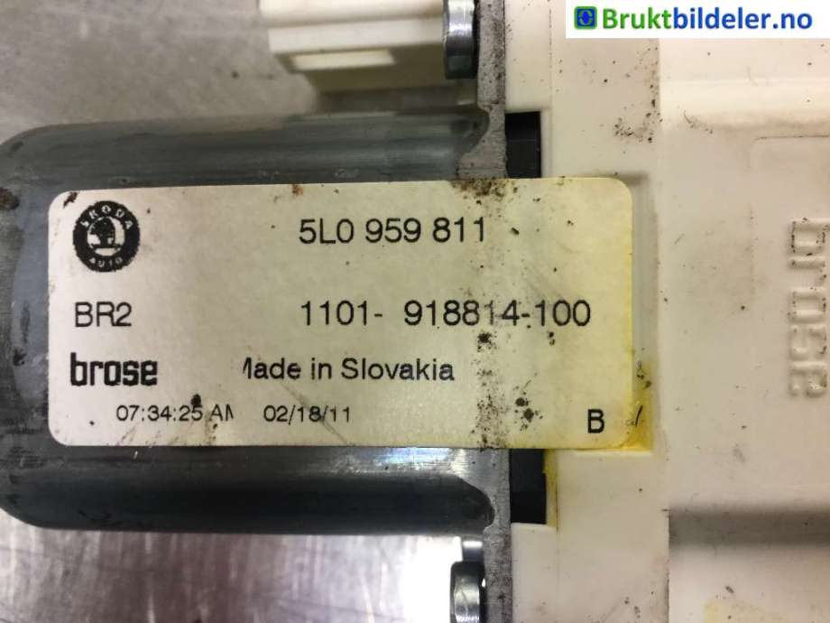 Ruteheis venstre bak til Škoda Yeti 2009-2013 (Fase 1) (SKODA|5L0 959 811|)