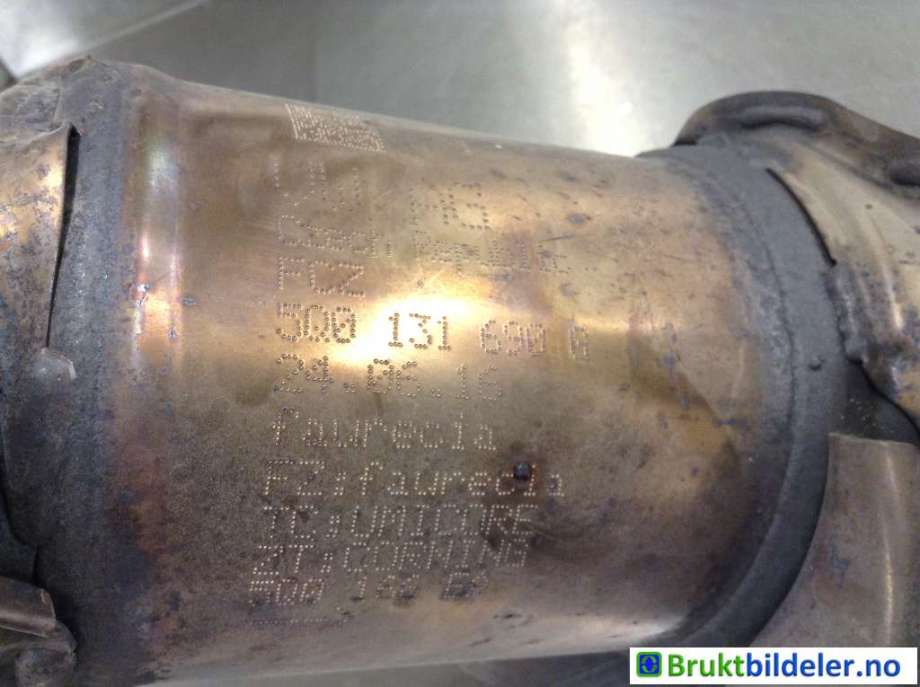 Katalysator til VW Passat 2015-2019 (Fase 1) (B8) (B8) (VOLKSWAGEN|5Q0 131 690 G||5Q0 131 701 AC)