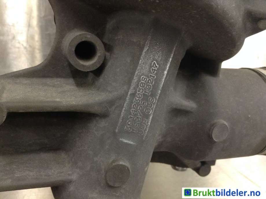 Tannstang elektrisk til VW Passat 2015-2019 (Fase 1) (B8) (B8) (VOLKSWAGEN|5Q0 909 143 M||3Q1 423 050 S)