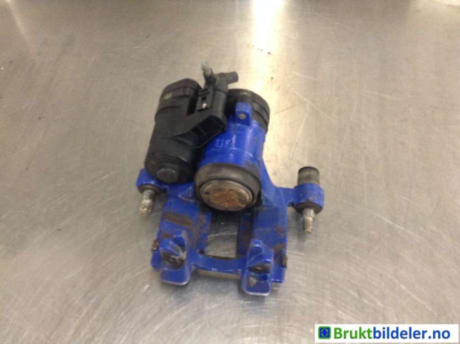 Bremsecaliper venstre bak til VW Passat 2015-2019 (Fase 1) (B8) (B8) (VOLKSWAGEN|3Q0 615 423 B||3Q0 615 405 L)