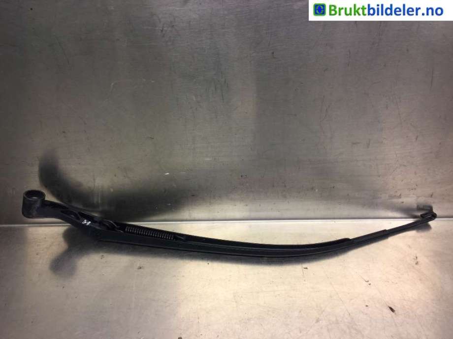 Viskerarmer frontrute til Mazda CX-3, 2015-2022  (MAZDA|DB2S-67-321A)