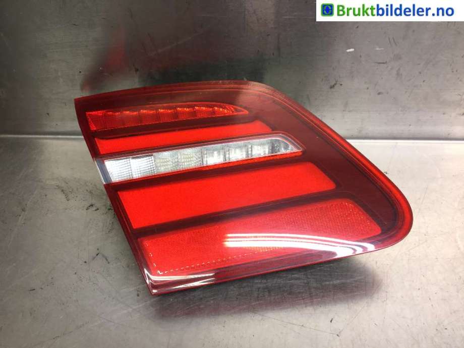 Baklykt venstre indre til Mercedes B-Klasse, 2011-2018 (W246) (W246) (MERCEDES|A 246 906 91 00)