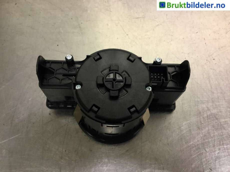 Bryter lys til Mercedes B-Klasse 2011-2018 (W246) (W246) (MERCEDES|A 212 905 05 51|)