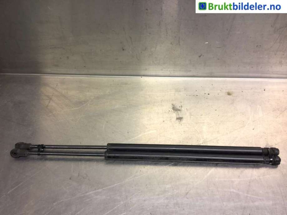Baklukedemper til Mazda CX-3, 2015-2022  (MAZDA|D10E-63-620B)