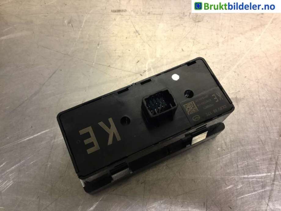 Bryter diverse til Mazda CX-3 2015-2022  (MAZDA|DL8V-66-170|)