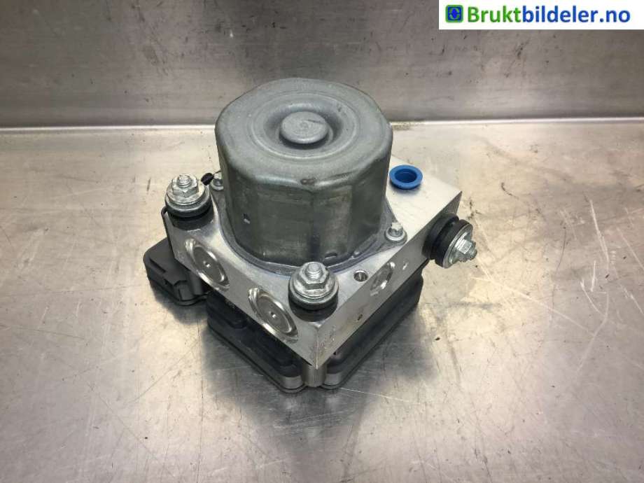 ABS sentral til Mercedes B-Klasse 2011-2018 (W246) (W246) (MERCEDES|A 242 431 08 12|2 265 106 513|A 265 956 006)