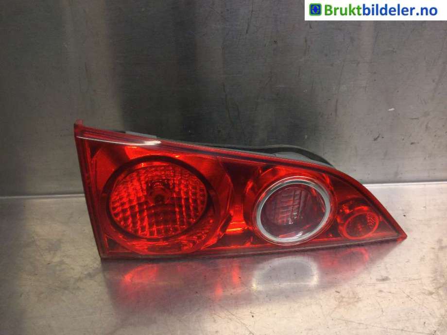 Baklykt venstre indre til Honda Accord, 2003-2008 (Type VII)  (HONDA|34156SEDG01)