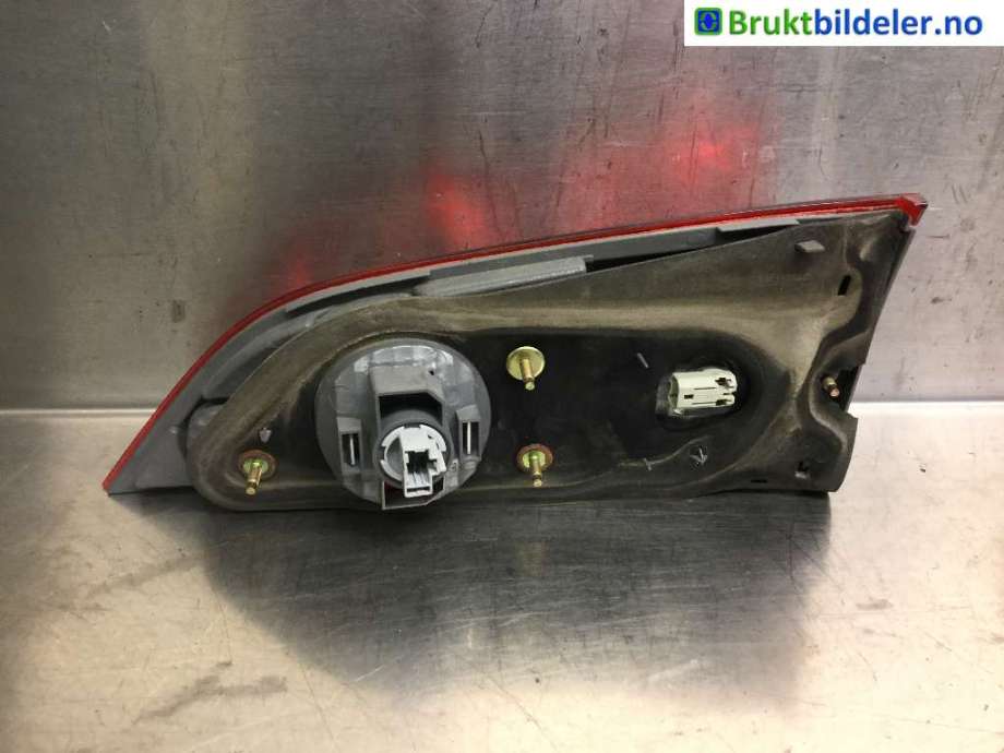 Baklykt venstre indre til Honda Accord 2003-2008 (Type VII) (HONDA|34156SEDG01|)